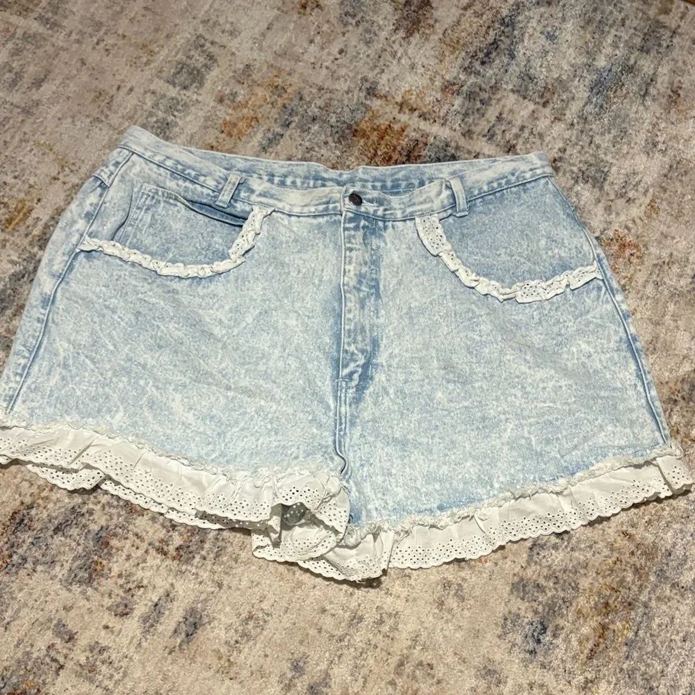 Light Blue Denim Lace Trim Plus Size Women Shorts
